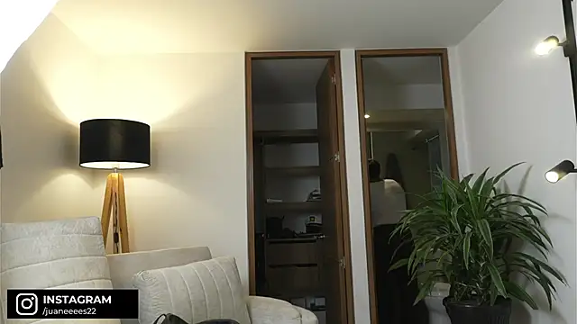 DeusbelliS online show from April 2026 11:20:02 PM