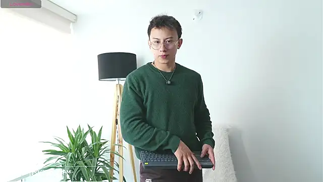 DeusbelliS online show from November 2025 03:27:01 PM