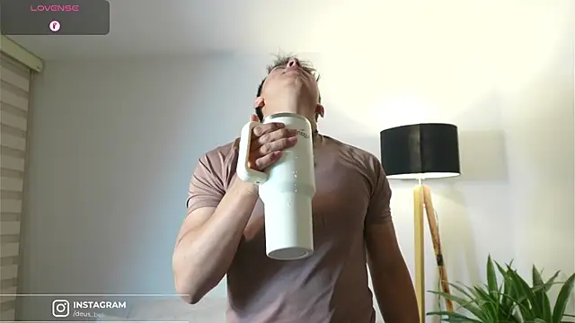 DeusbelliS online show from November 2025 08:35:01 AM