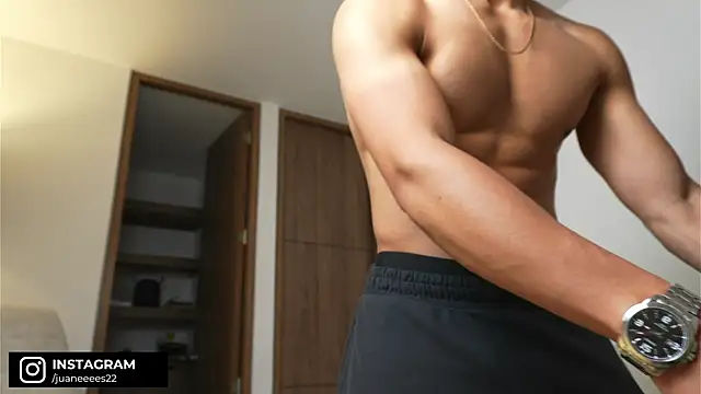 DeusbelliS online show from April 2026 01:52:01 AM