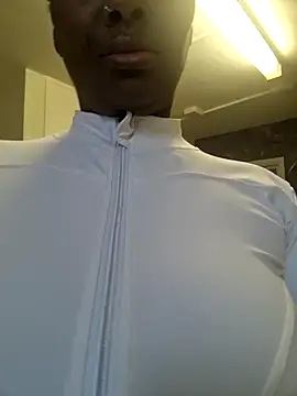 Snapshot of MilkyMarie1 chatting on November 2025 10:29:01 AM MilkyMarie1 online show from November 2025 10:29:01 AM