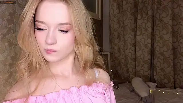 Emma Frosty online show from September 2025 07:13:01 PM