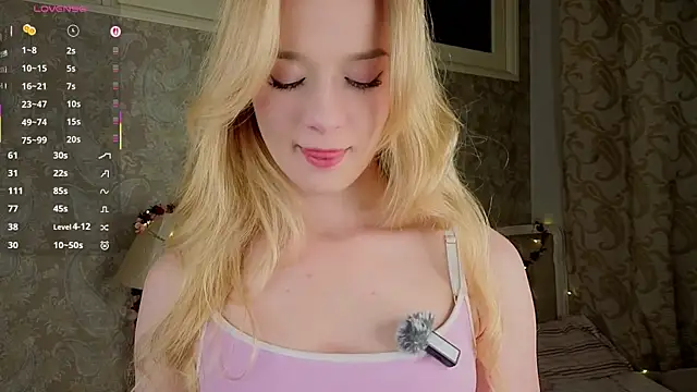 Snapshot of Emma_Frosty chatting on June 2026 10:59:01 PM Emma Frosty online show from June 2026 10:59:01 PM