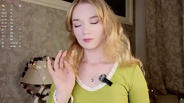 Emma Frosty online show from May 2026 09:40:02 PM