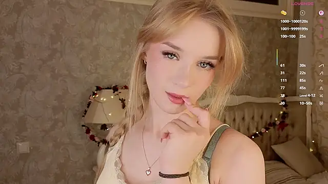 Emma Frosty online show from April 2026 08:00:02 PM