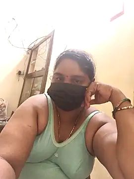 Villageanuty online show from September 2025 06:26:02 PM