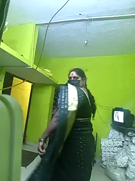 Villageanuty online show from January 2026 02:09:02 PM