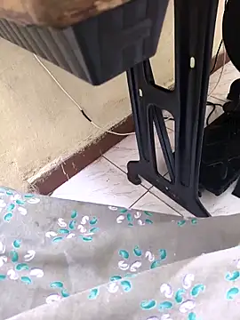 Villageanuty online show from November 2025 07:07:01 AM