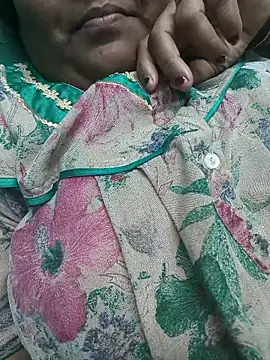 Villageanuty online show from January 2026 03:50:02 PM