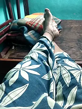 Villageanuty online show from March 2026 05:53:01 PM