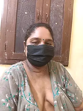 Villageanuty online show from October 2025 02:01:01 AM