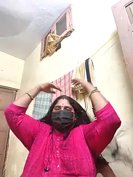 Villageanuty online show from October 2025 04:52:01 PM