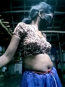 Snapshot of Tamilauntyhot chatting on September 2025 02:12:01 PM Tamilauntyhot online show from September 2025 02:12:01 PM