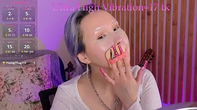 Snapshot of AsiaVegas chatting on June 2026 07:07:02 AM AsiaVegas online show from June 2026 07:07:02 AM