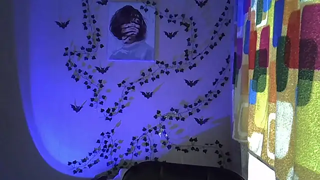 Lily Ember online show from October 2025 10:47:01 AM