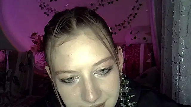 Lily Ember online show from November 2025 06:29:02 PM