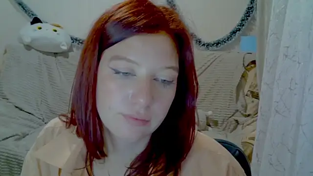 Lily Ember online show from December 2025 06:32:01 PM