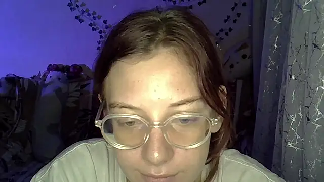 Lily Ember online show from November 2025 06:19:01 PM