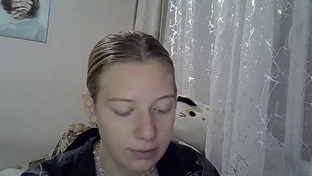 Lily Ember online show from October 2025 07:26:02 PM