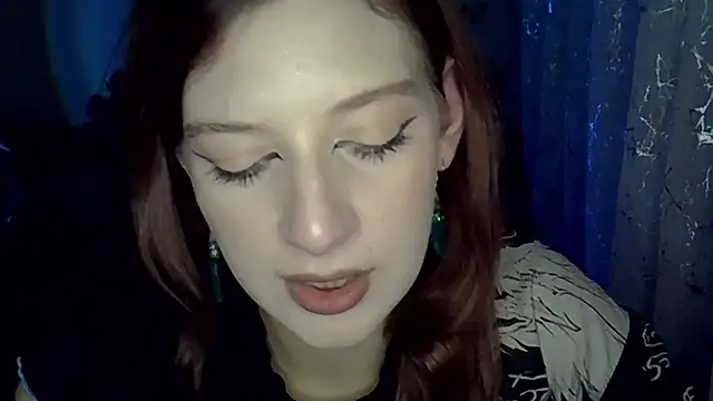 Lily Ember online show from November 2025 06:14:01 PM