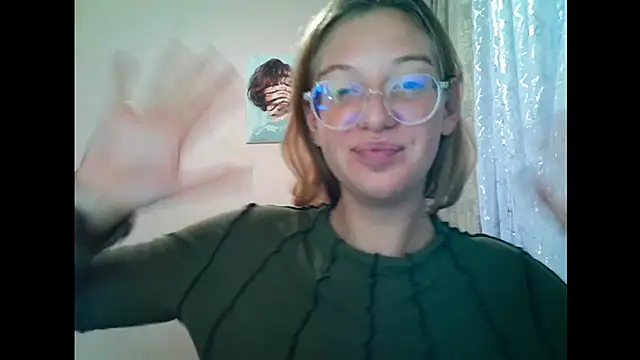 Lily Ember online show from September 2025 03:07:01 PM