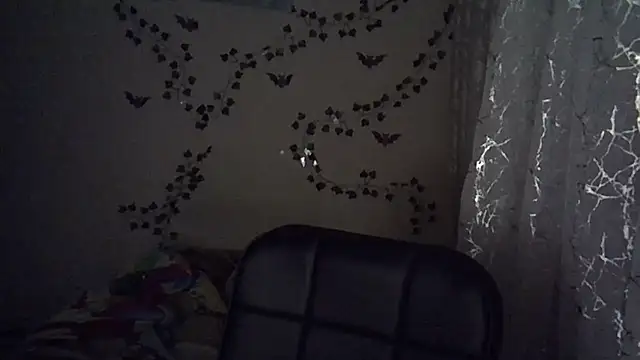 Lily Ember online show from November 2025 06:02:02 PM