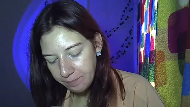 Lily Ember online show from October 2025 10:28:01 AM