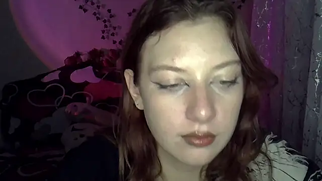 Lily Ember online show from November 2025 07:40:02 PM