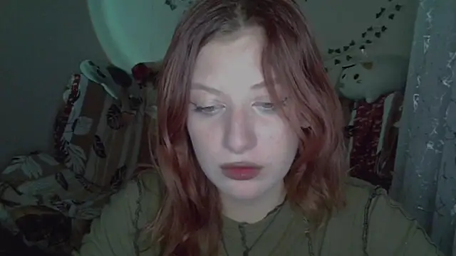 Lily Ember online show from December 2025 06:07:01 PM