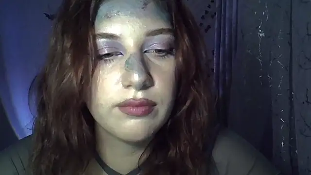 Lily Ember online show from October 2025 07:11:01 PM