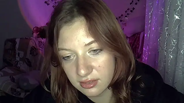 Lily Ember online show from November 2025 06:19:01 PM