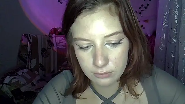 Lily Ember online show from November 2025 06:30:01 PM