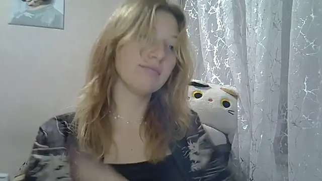 Lily Ember online show from October 2025 07:15:02 PM