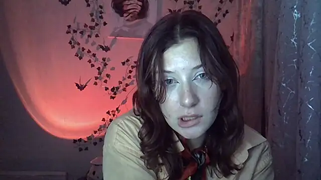 Lily Ember online show from October 2025 10:09:02 PM