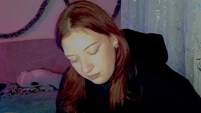 Lily Ember online show from January 2026 08:13:02 PM