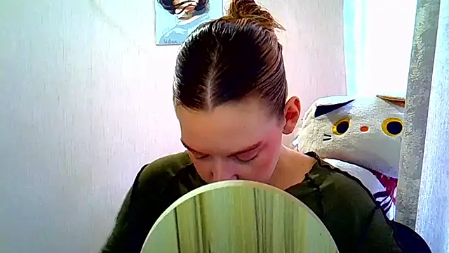 Lily Ember online show from September 2025 10:11:02 AM