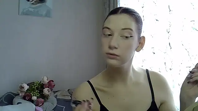 Lily Ember online show from October 2025 10:38:01 AM