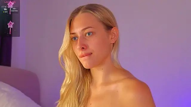 Snapshot of ChristyMarshall chatting on September 2025 04:03:02 PM ChristyMarshall online show from September 2025 04:03:02 PM