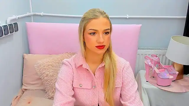 EvetteRose online show from October 2025 05:01:02 PM