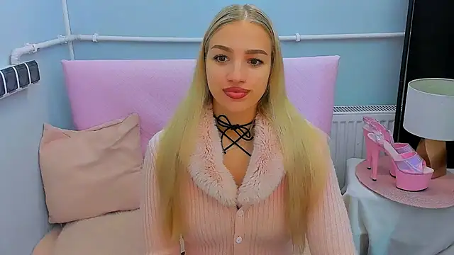 EvetteRose online show from October 2025 03:35:02 PM