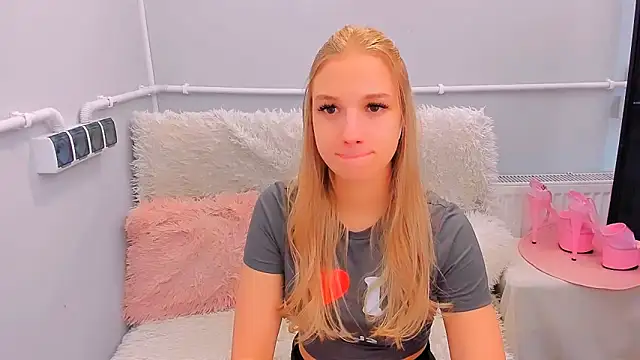 EvetteRose online show from March 2026 09:26:02 PM