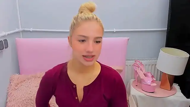 EvetteRose online show from September 2025 02:56:02 PM