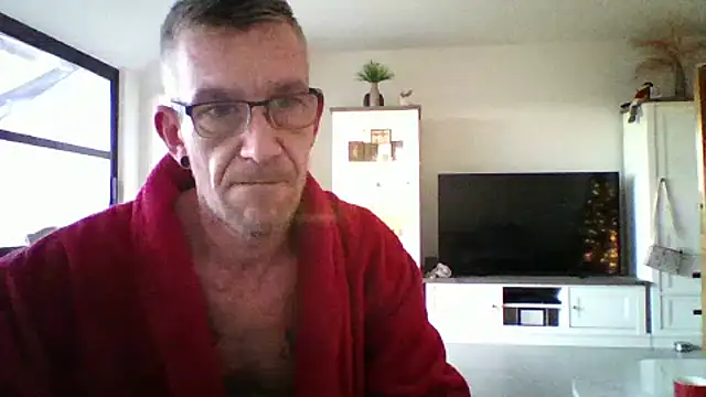 Snapshot of Kevinhot38 chatting on December 2025 10:10:01 AM Kevinhot38 online show from December 2025 10:10:01 AM