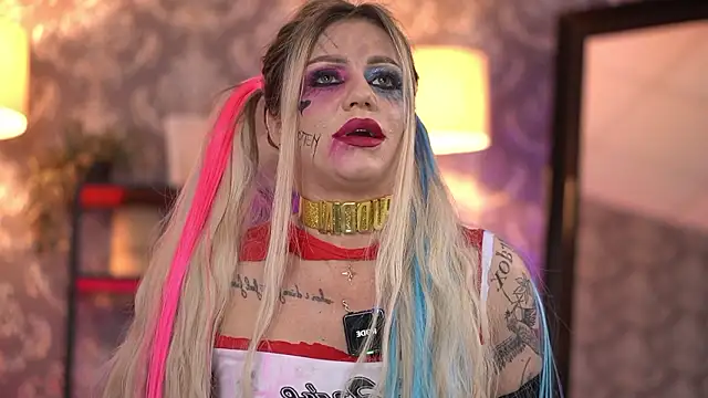 Snapshot of AlmaVelia chatting on January 2026 10:35:02 PM AlmaVelia online show from January 2026 10:35:02 PM