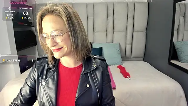 Charlot milf online show from February 2026 12:03:02 PM