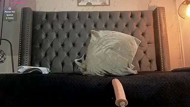 Anya Belth online show from March 2026 07:38:01 PM