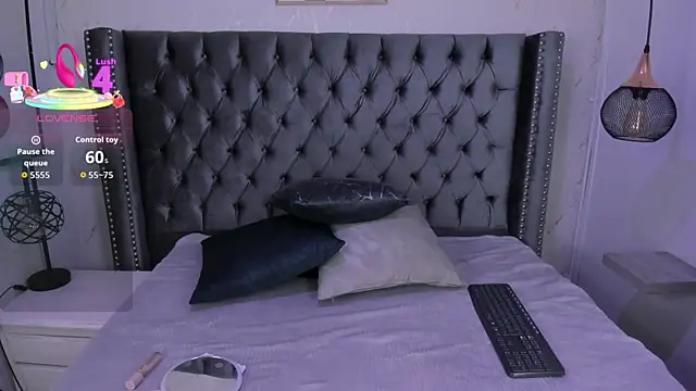 Anya Belth online show from November 2025 08:14:02 PM