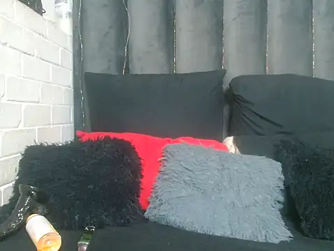 dark honeyx26 online show from April 2026 09:50:02 PM