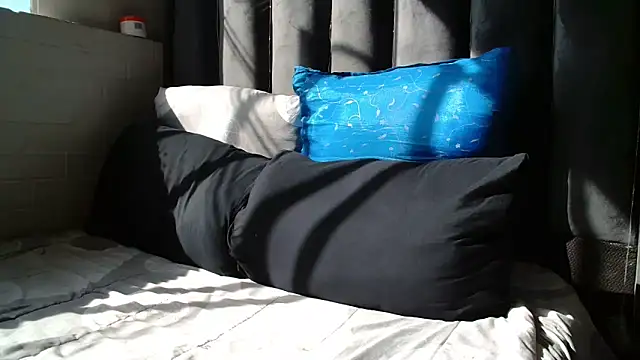 dark honeyx26 online show from November 2025 06:03:01 AM