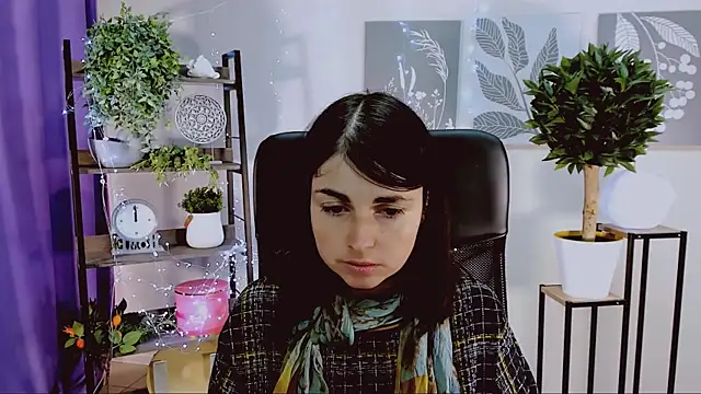 MartaEdams online show from April 2026 06:29:02 AM